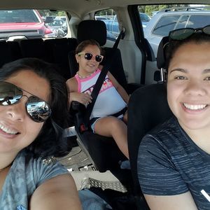 Meet your Posher, Claudia